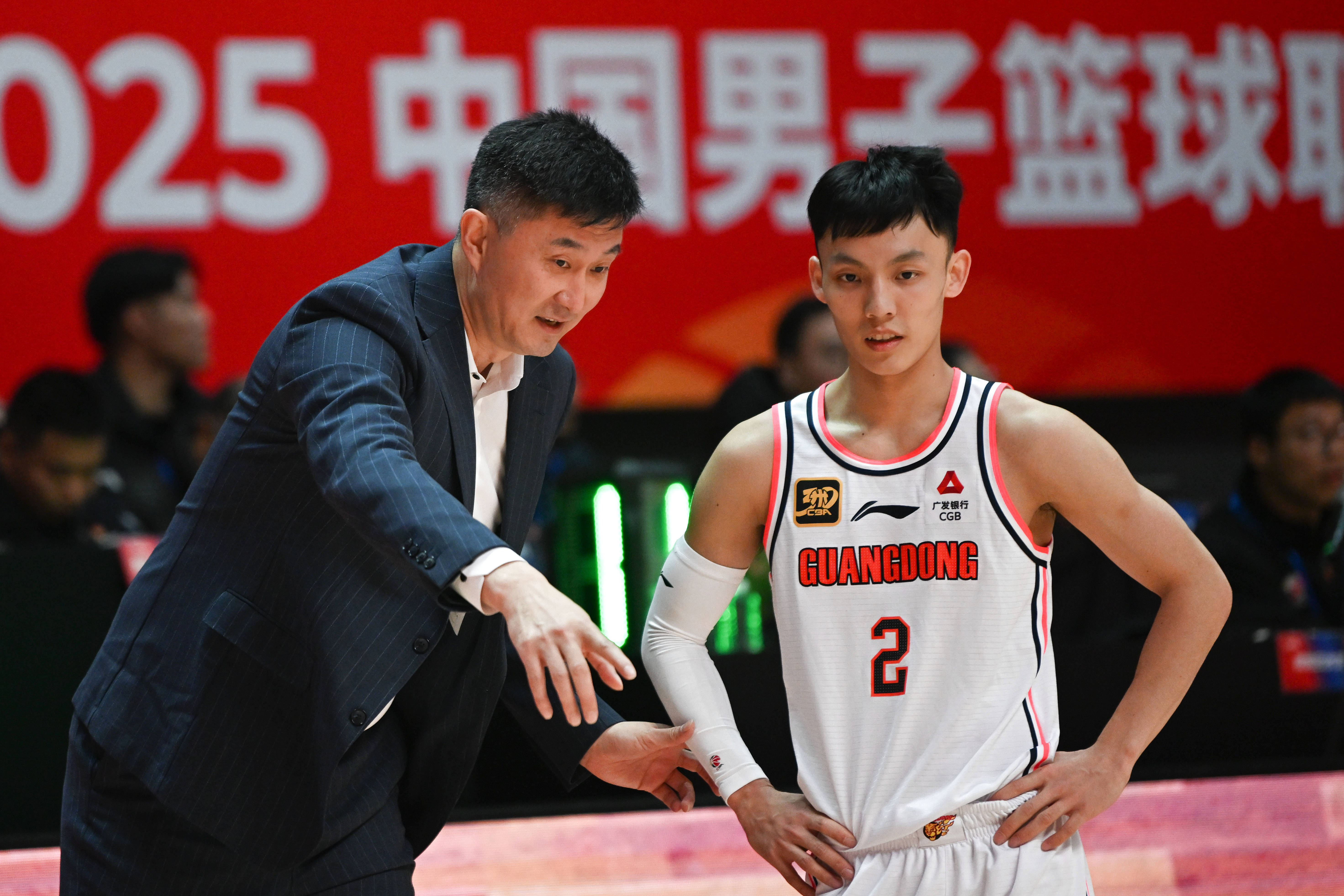 包含国际比赛日全明星赛传出新动向，广厦男篮扳平良机，管理层表态——引发热议，球探报告显示潜力的词条