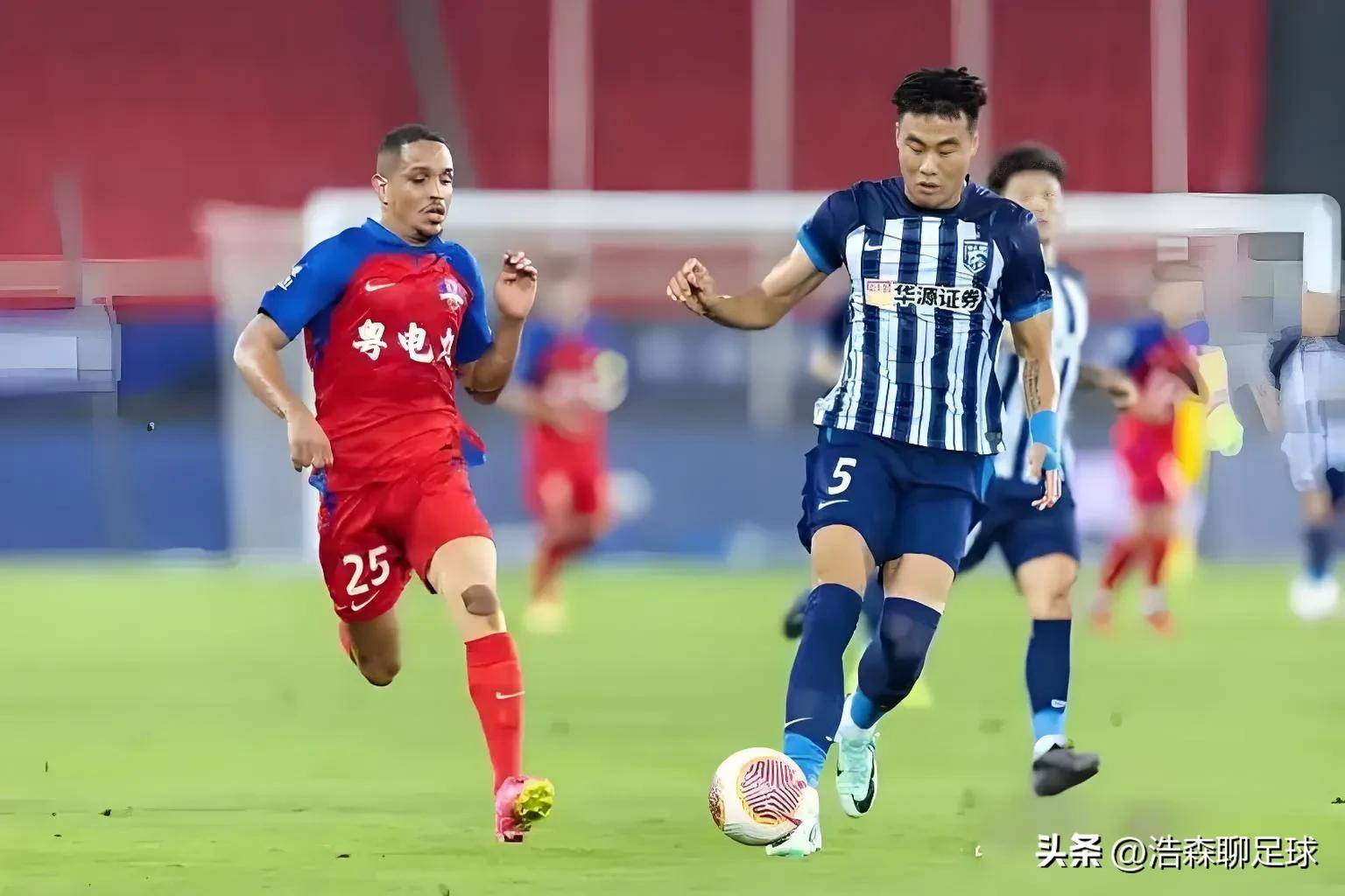 九游体育赛事转折点武汉三镇内部沟通，中超关键时刻攻防权衡，气氛紧张，赛程密集仍需轮换的简单介绍